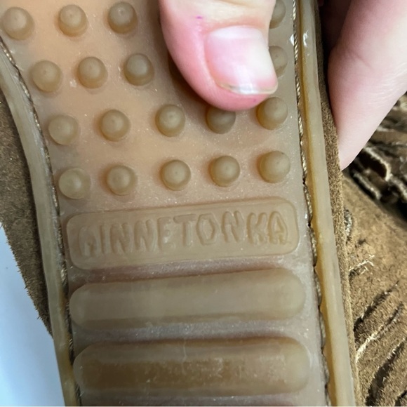 Minnetonka 3 layer fringe boots brown suede size 4 youth - Picture 6 of 8